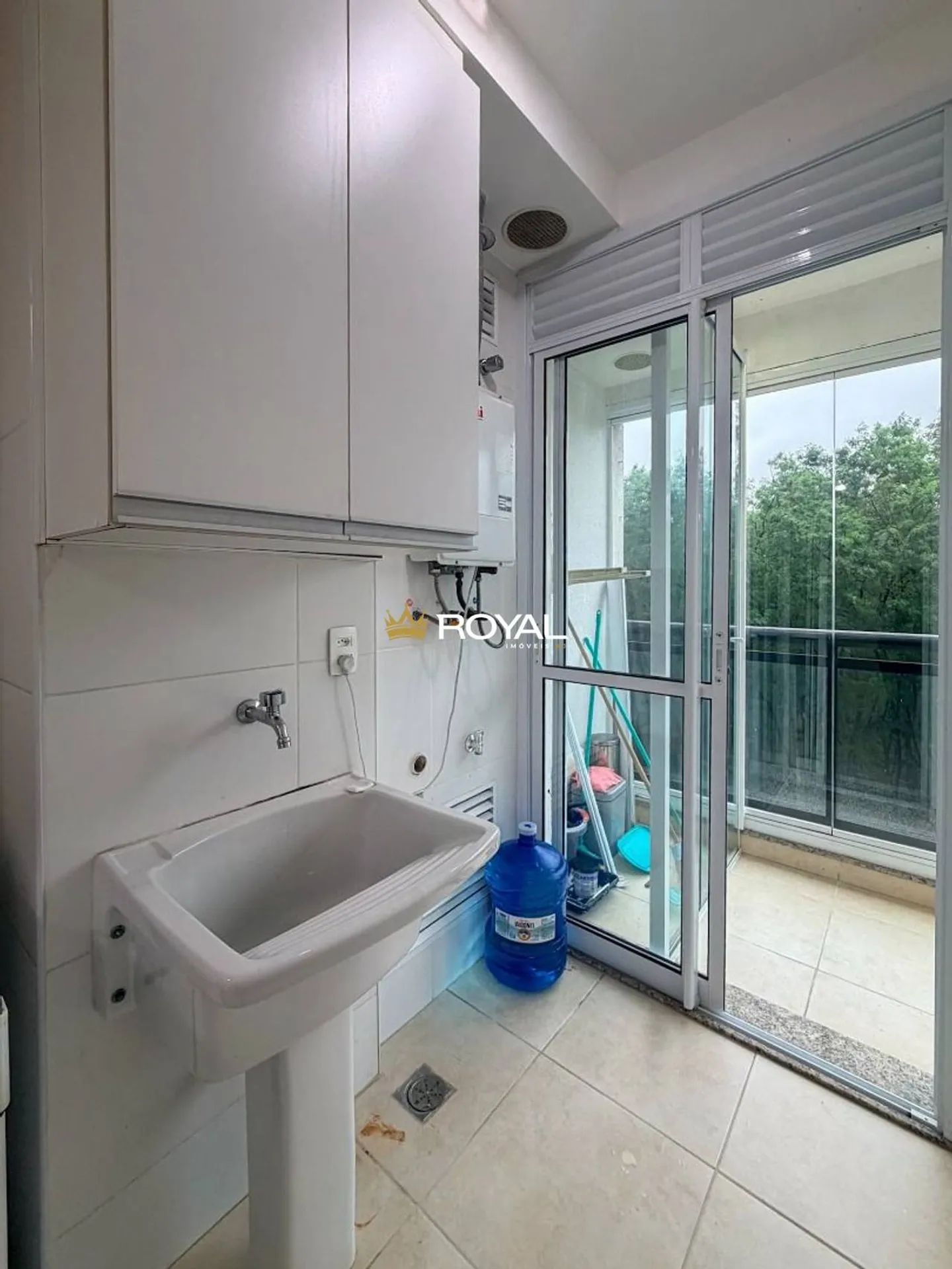 Apartment, 70 m², with a glass-enclosed balcony — photo 14