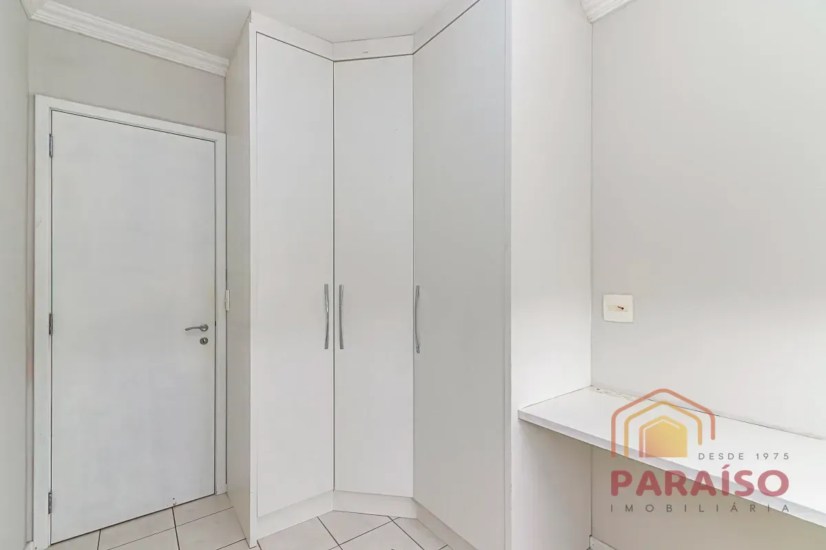 3-bedroom apartment with a home office — photo 45