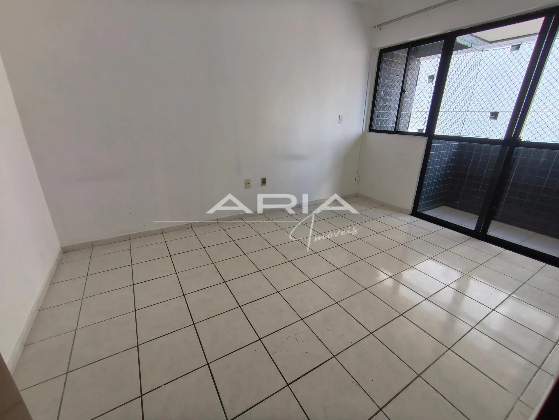 Apartamento de 135,84 m² com 3 quartos e varanda