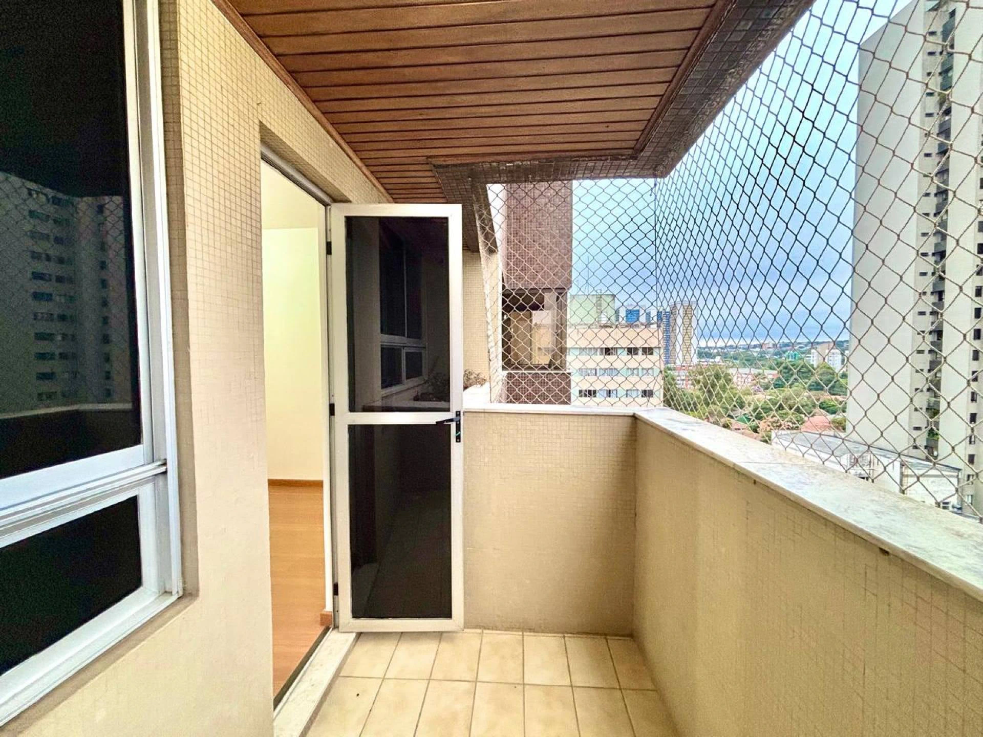 Apartamento de 3 quartos com suíte e 131 m² — photo 2