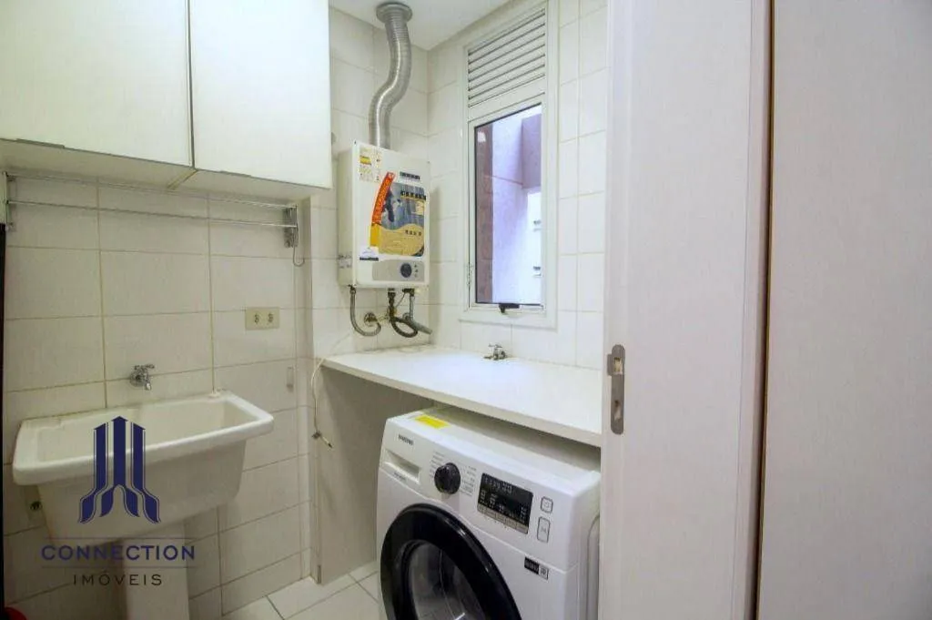 2-bedroom apartment with a private BBQ — photo 11