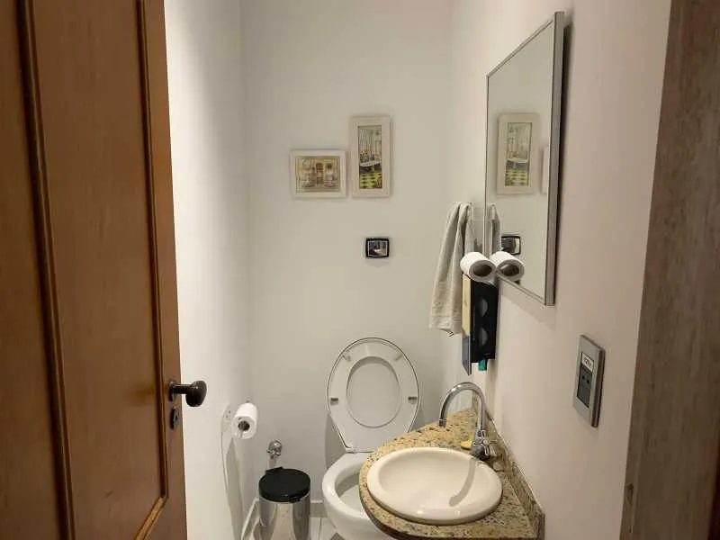 Furnished 1-bedroom apartment with 2 bathrooms — photo 6