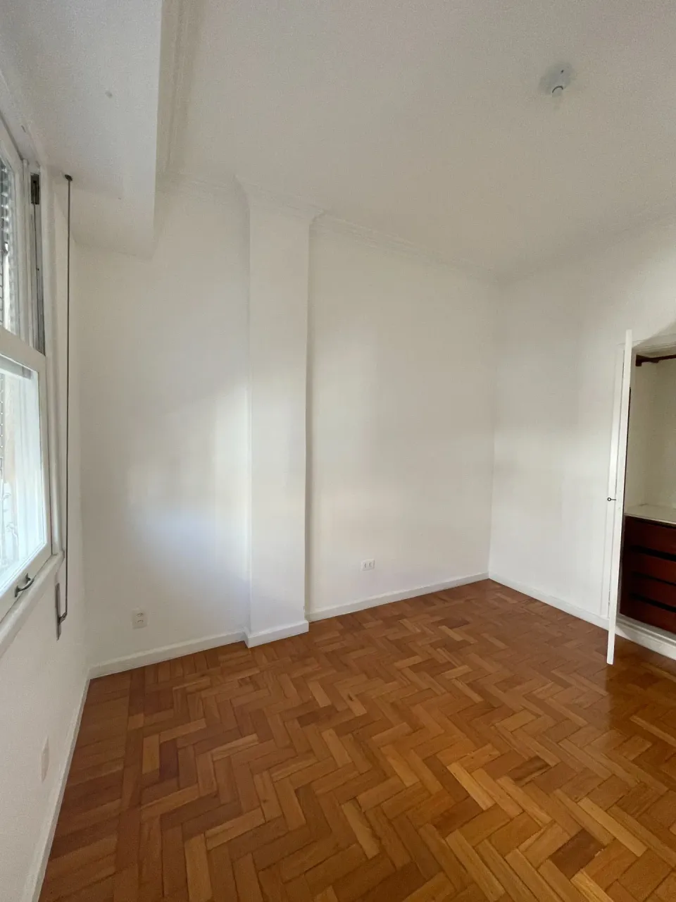 Apartment with open-plan kitchen, 3 bedrooms and parking — photo 7