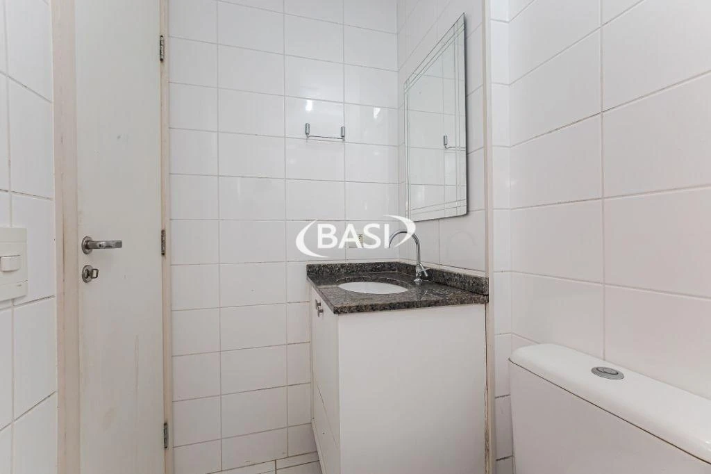 70 m² apartment with a home office and a washing machine — photo 33