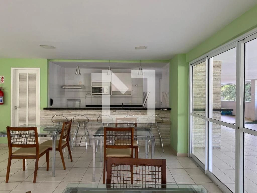 Furnished apartment with 3 bedrooms and 3 bathrooms — photo 43