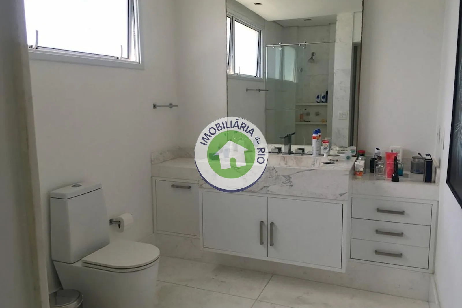 Apartamento mobiliado com 3 dormitórios e 5 banheiros — photo 28