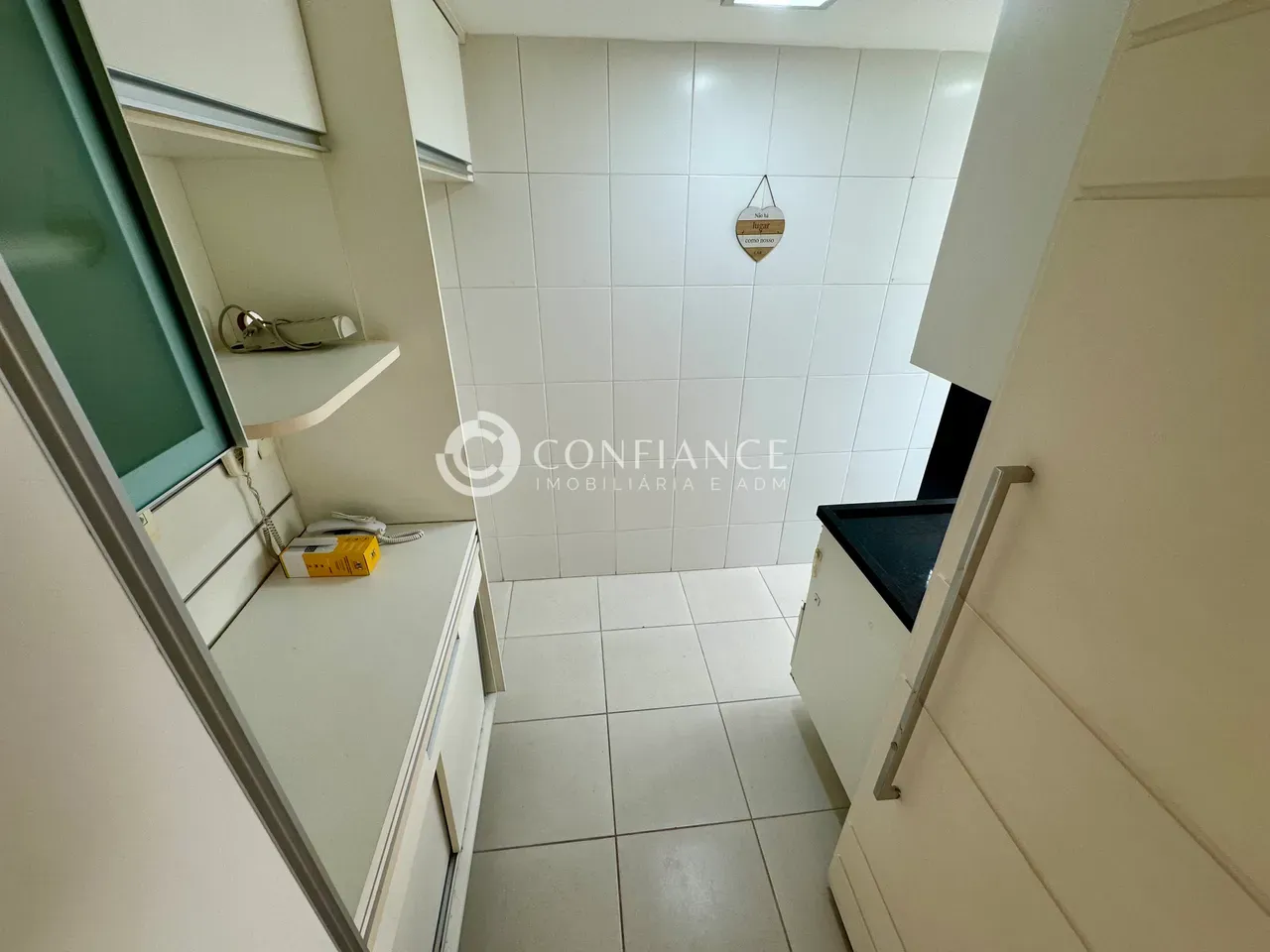 2-bedroom apartment with 2 bathrooms and a balcony — photo 19