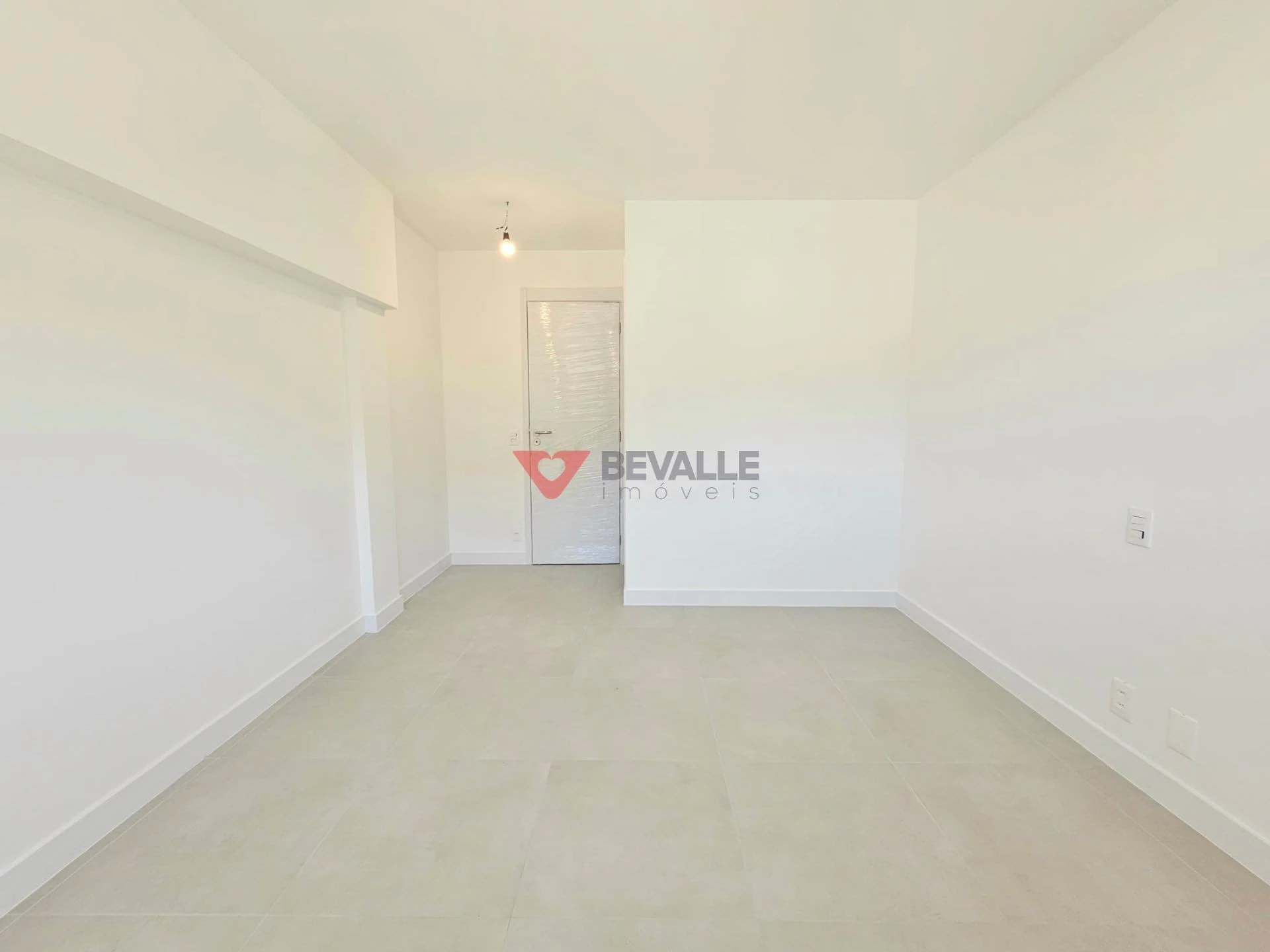 3-bedroom top-floor home with balcony and 152 m² — photo 11