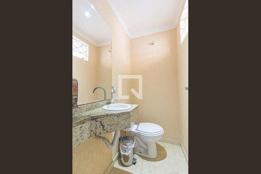3-bedroom house with a grill on the balcony — photo 18