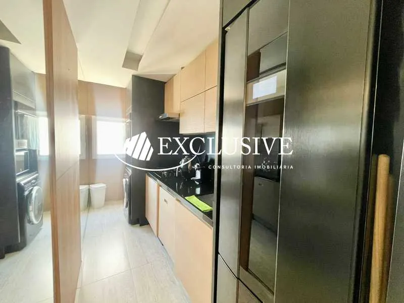 Furnished apartment with gas open-plan kitchen — photo 16
