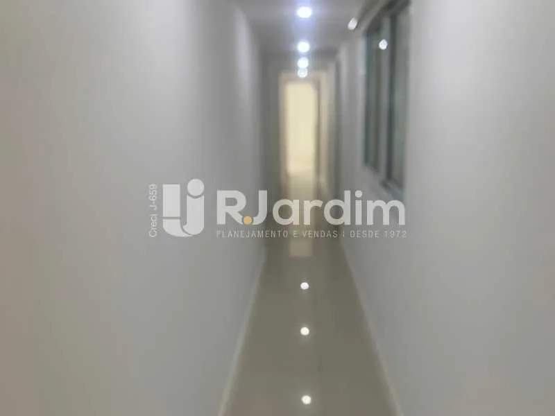 Rental apartment with 4 bedrooms and glassed balcony — photo 14