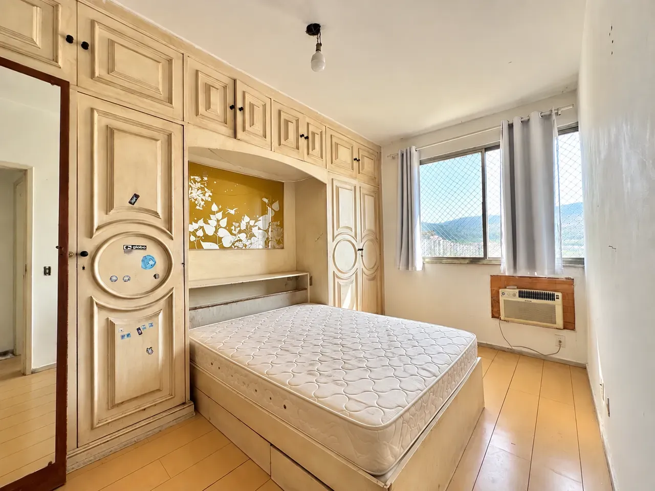 4-bedroom apartment with a mountain view — photo 7