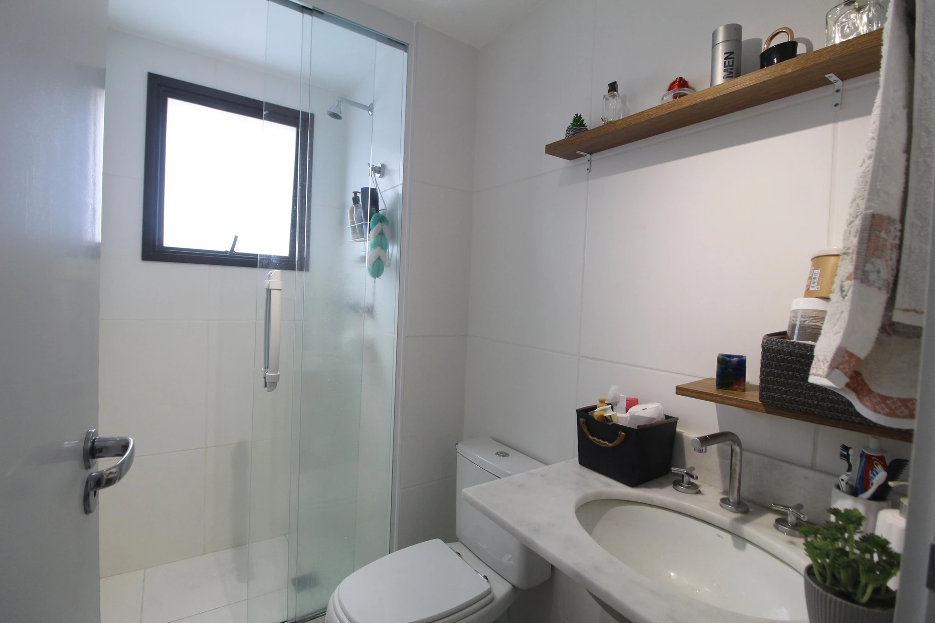 2-bedroom apartment with a glass-enclosed balcony — photo 27