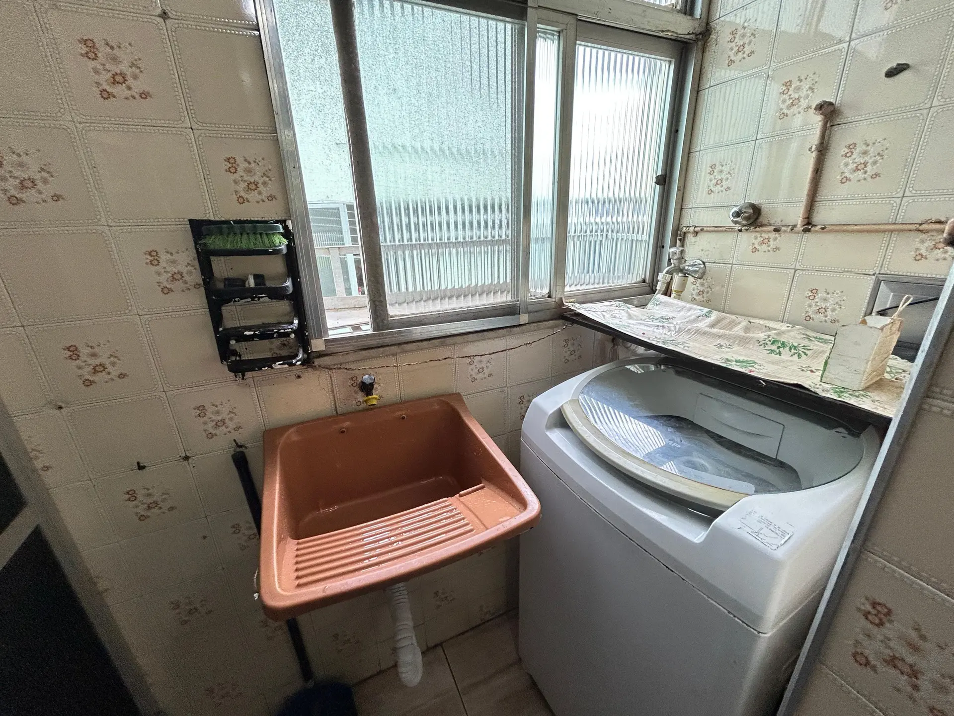 48 m² apartment with a washing machine and a home office — photo 24