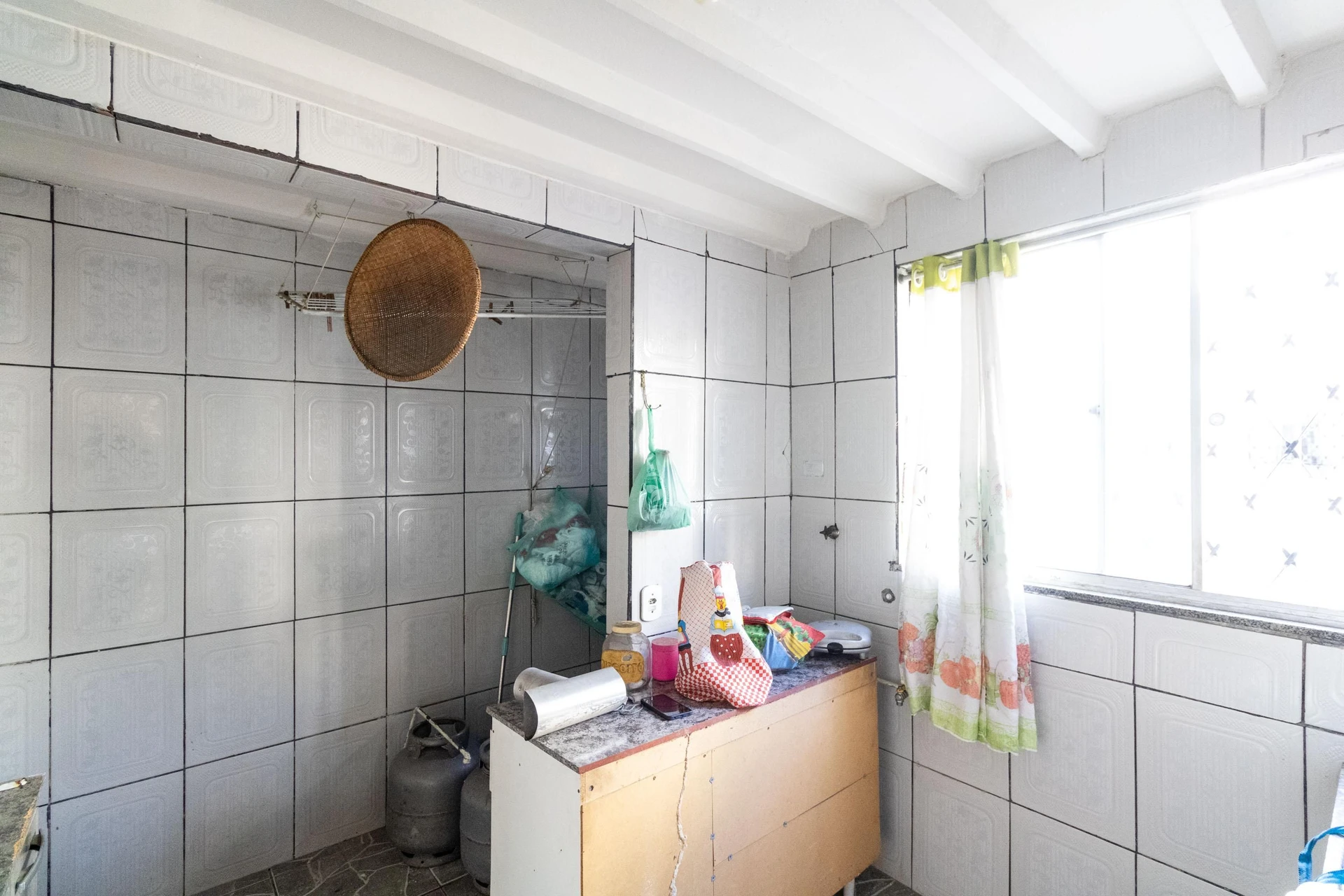 Apartamento sin amueblar de 2 dormitorios con ducha de vidrio