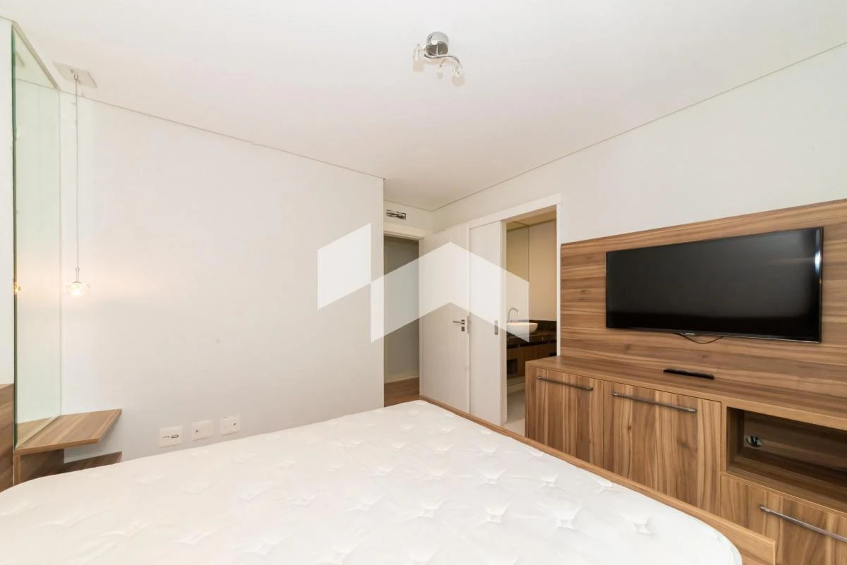 3-bedroom apartment in a building with a gym — photo 19