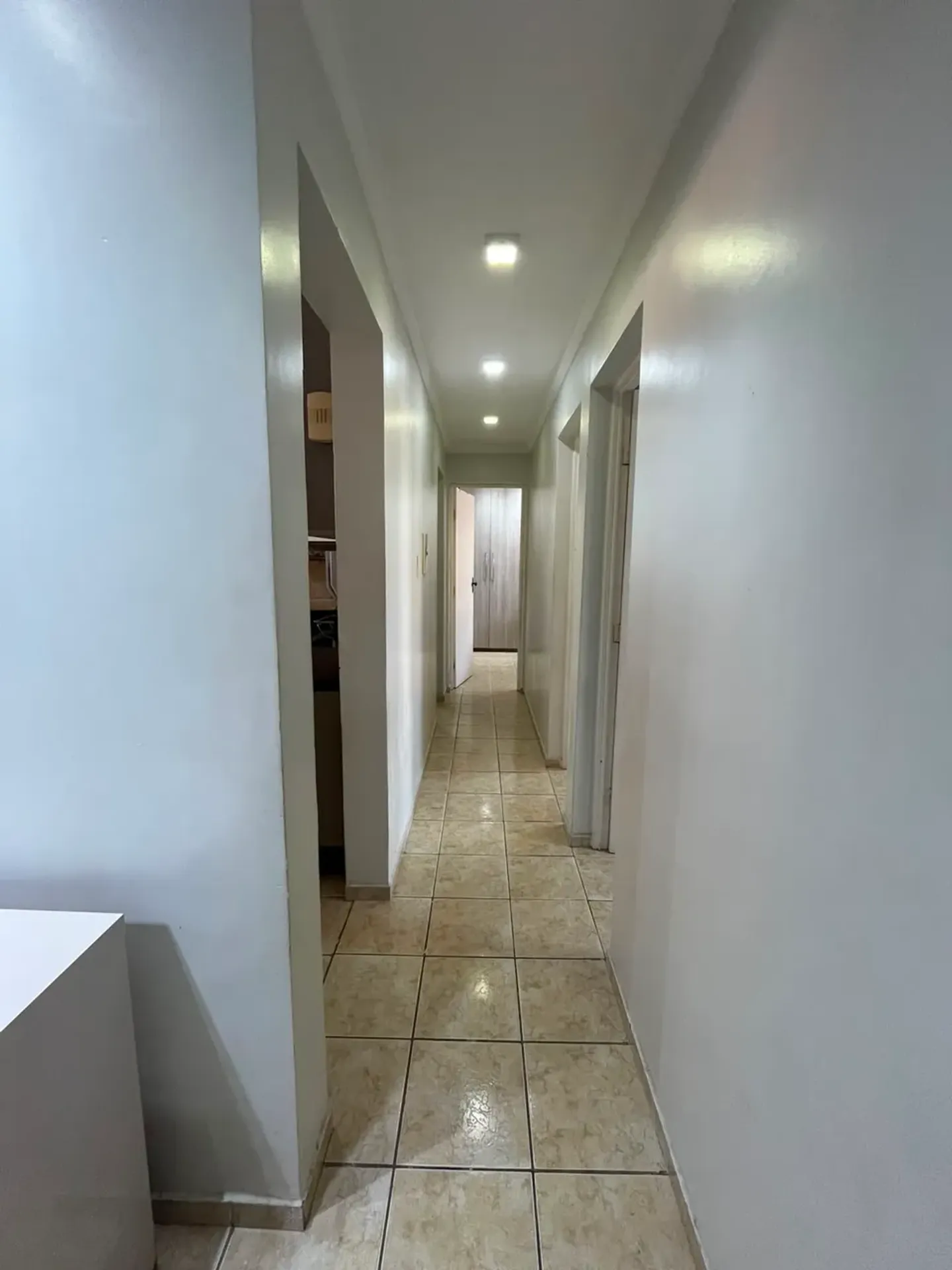 Furnished apartment with 3 bedrooms and an en-suite — photo 16