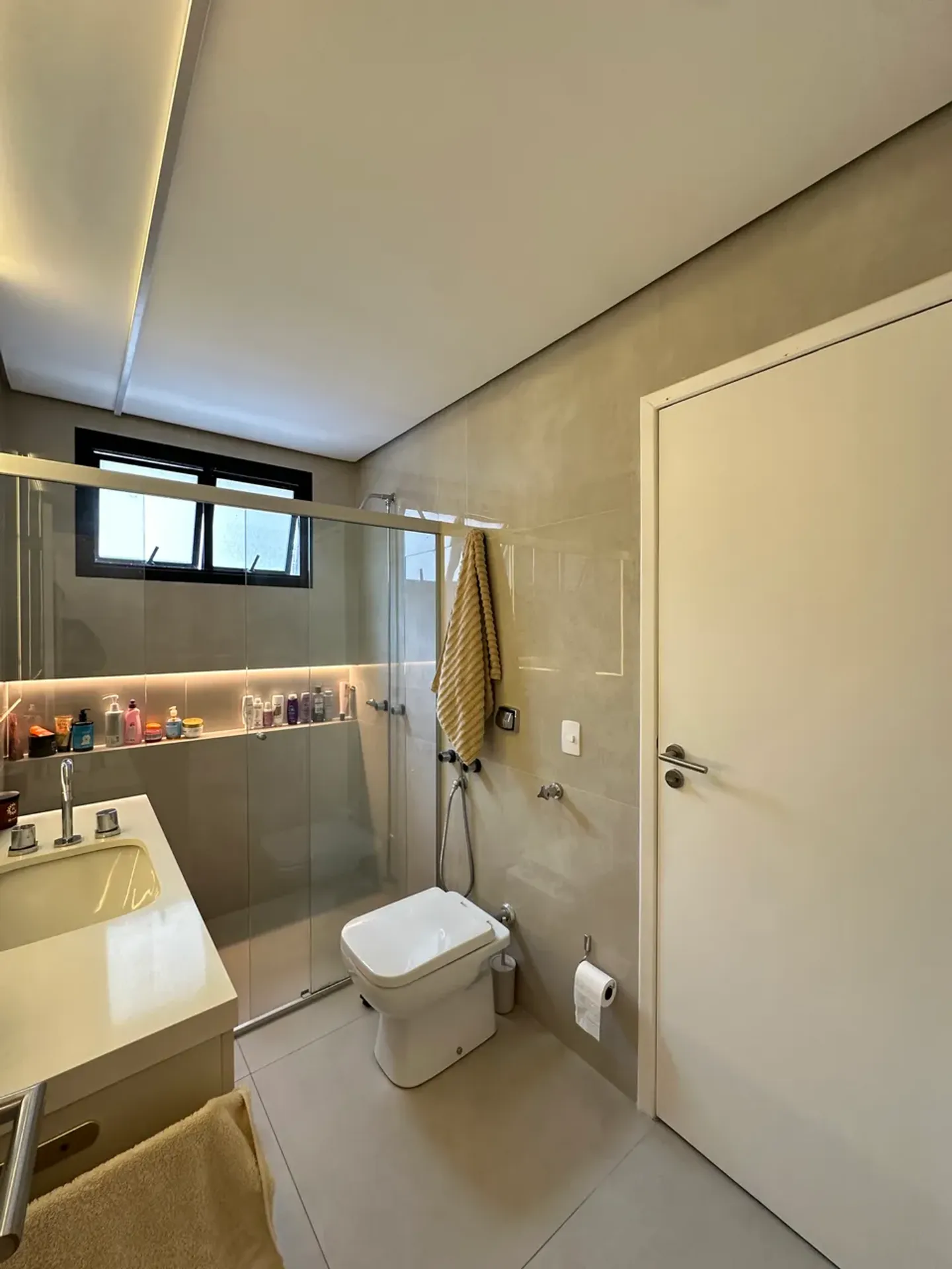 3-bedroom apartment with a fireplace in Florianópolis — photo 26