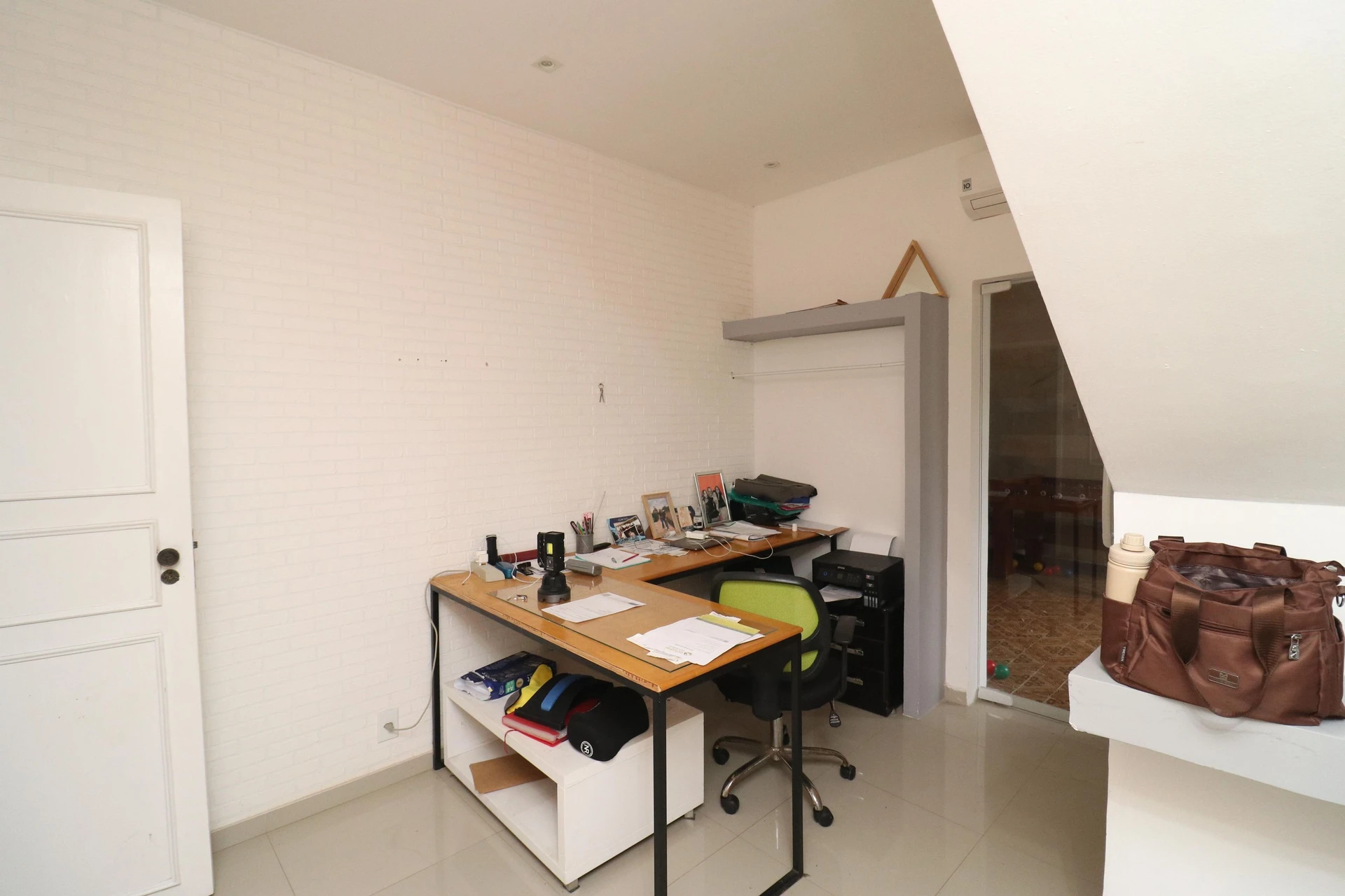 10-bedroom house with a bathtub in Rio de Janeiro — photo 16
