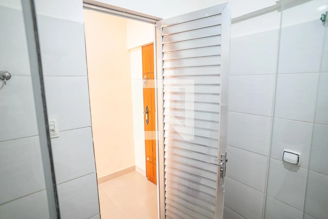 Studio de 27 m², Centro — photo 17