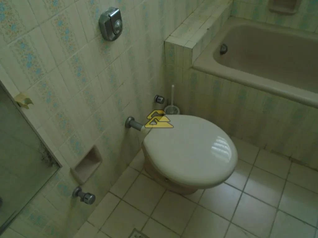 Unfurnished apartment with 2 bedrooms and 2 bathrooms — photo 3