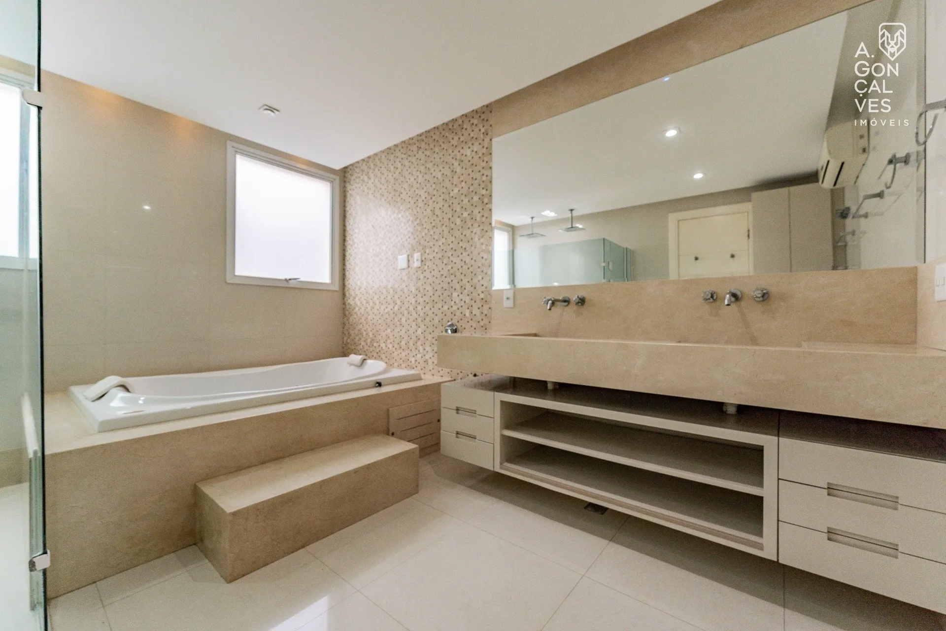 Furnished house with open-plan kitchen and 3 suites — photo 24