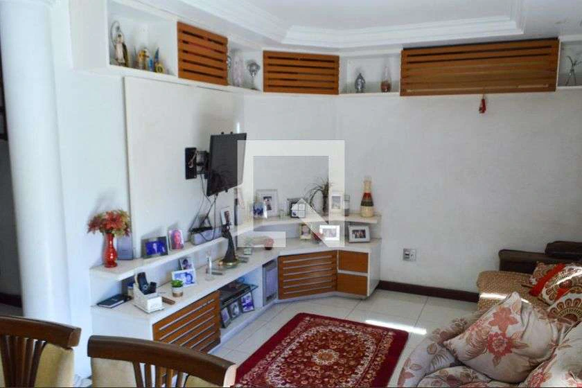 Penthouse with a desk office and 3 bedrooms, 158 m²