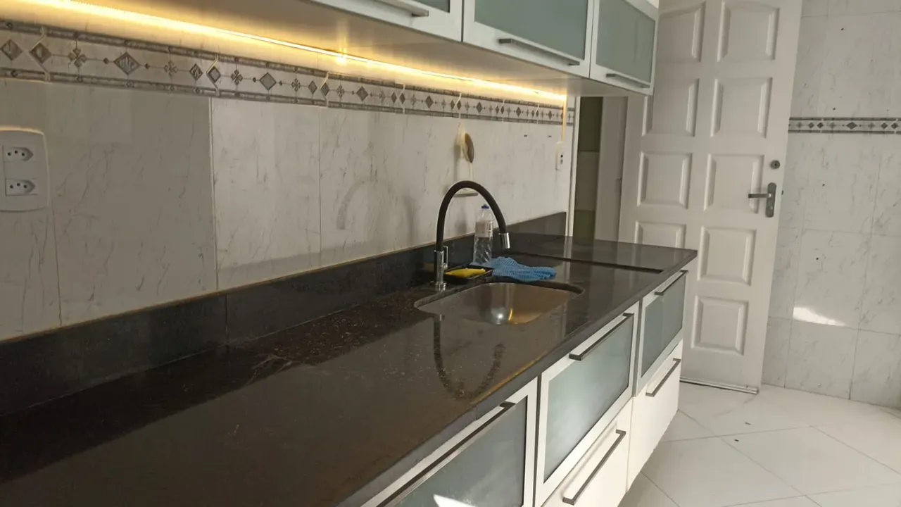 Casa com 4 quartos e 4 banheiros e cozinha a gás — photo 18