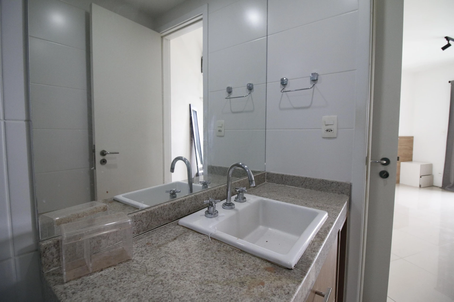 2-bedroom apartment with a home office in Rio de Janeiro — photo 13