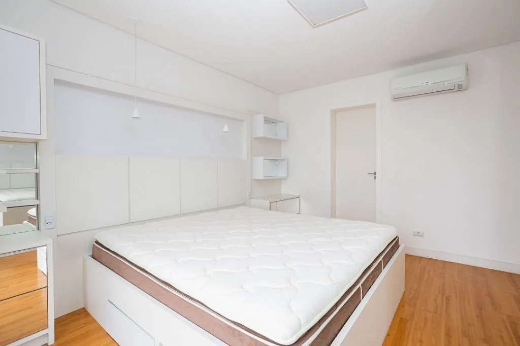 Apartamento com 3 quartos e 160 m², cozinha com fogão a gás — photo 12