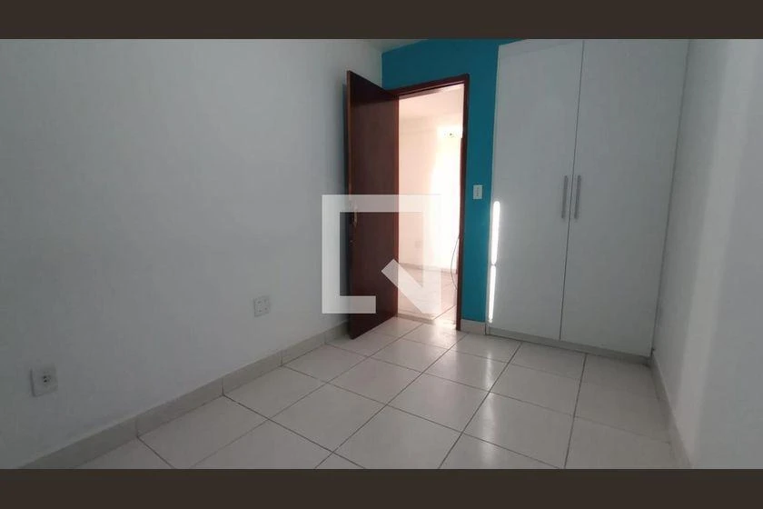 55 m² apartment with 2 bedrooms and a closed kitchen — photo 7