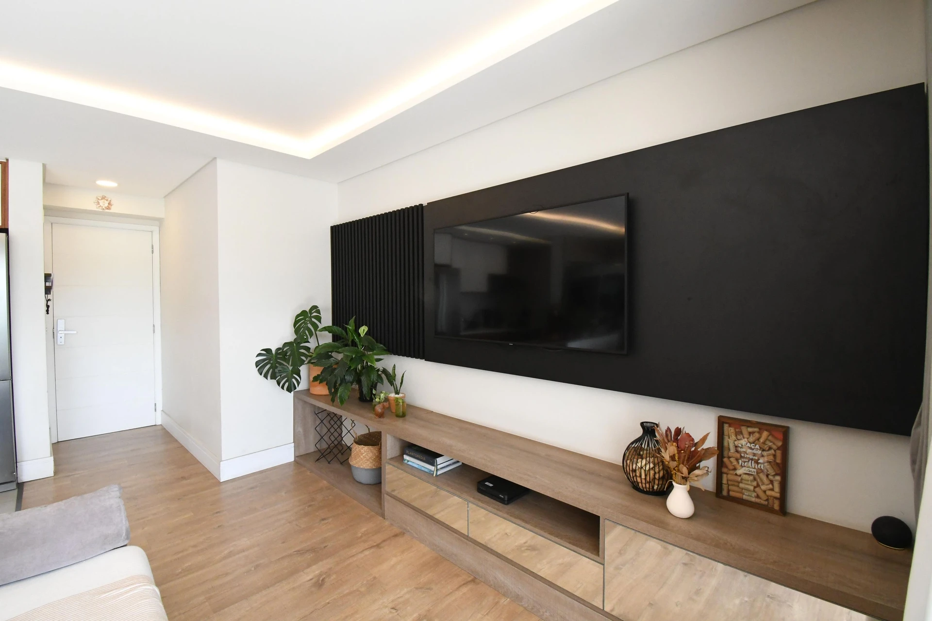 3-bedroom apartment in a building with a gym — photo 29