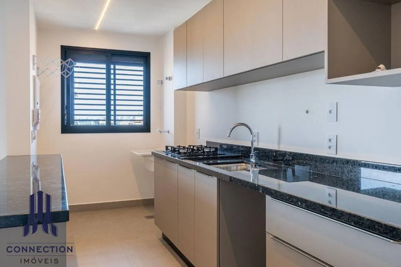 Floor-to-ceiling windows in a 2-bedroom apartment, 83 m² — photo 11