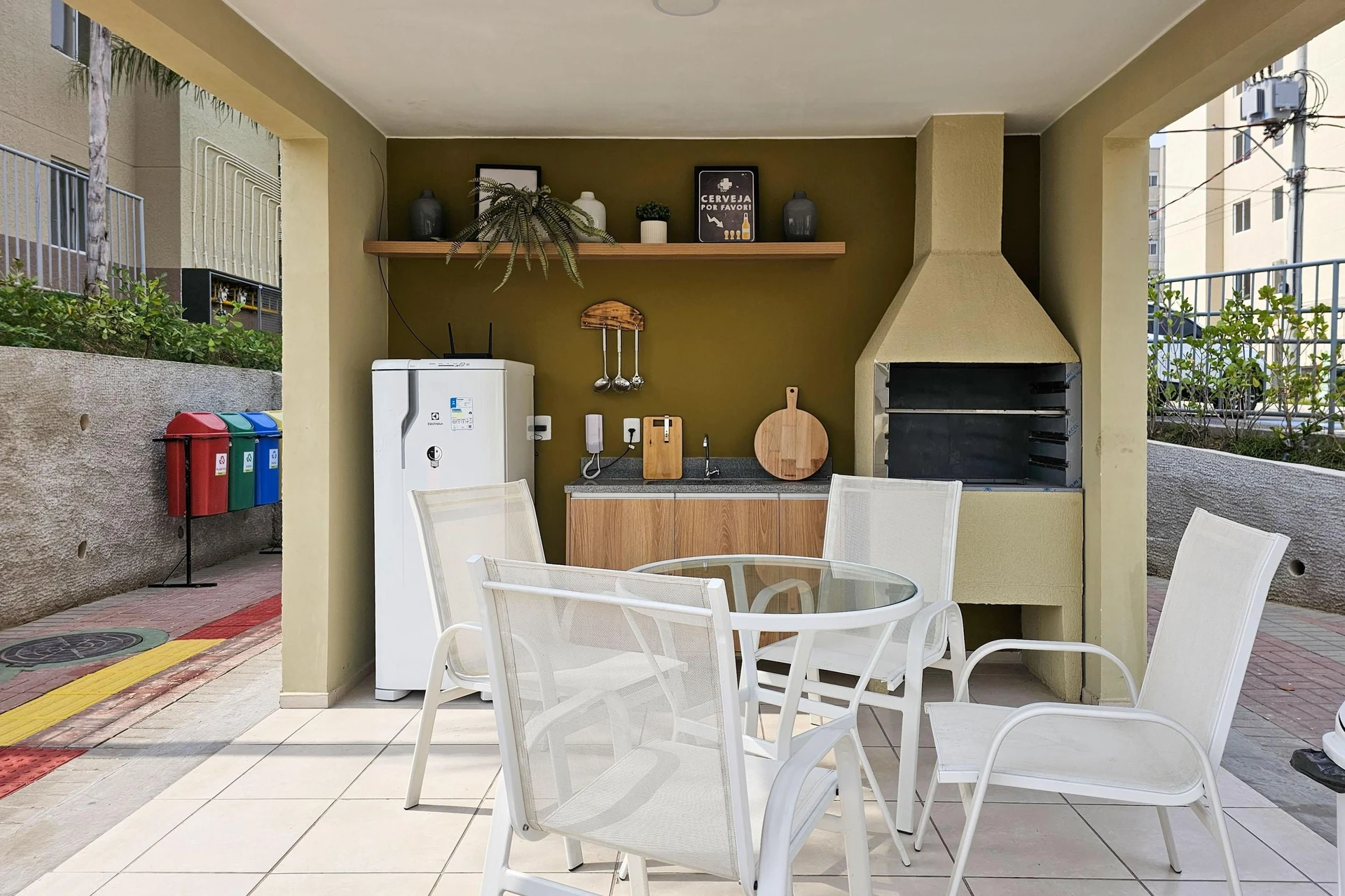 2-bedroom apartment in a building with a pool — photo 13