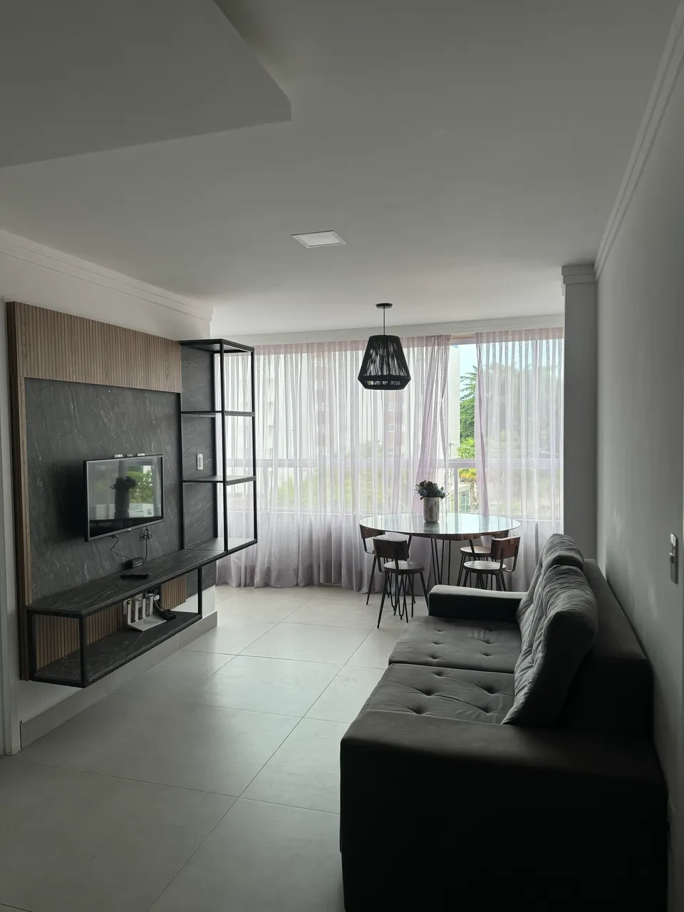 Furnished apartment with 2 bedrooms and 2 bathrooms