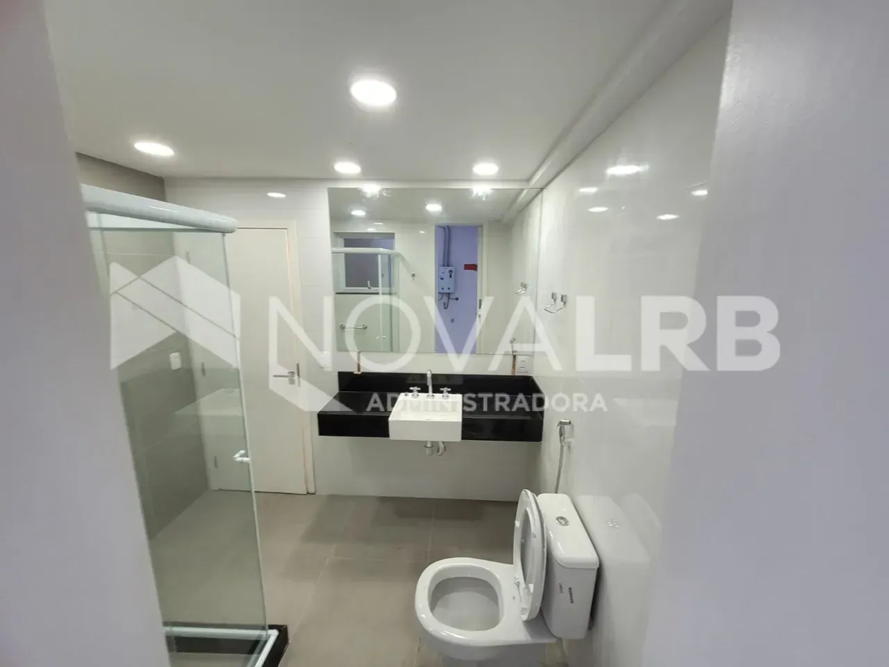 3-bedroom apartment with 90 m² and closed kitchen — photo 8
