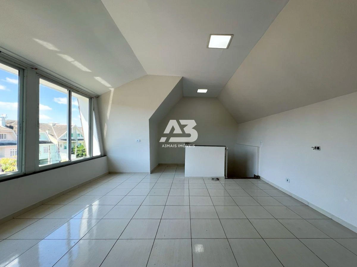 4-bedroom house with a washing machine in Curitiba — photo 8