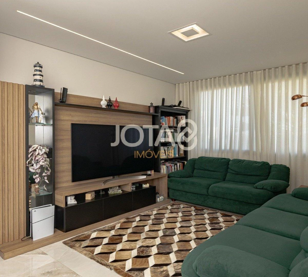 Мебльований будинок 283 м² з відкритою кухнею — photo 12