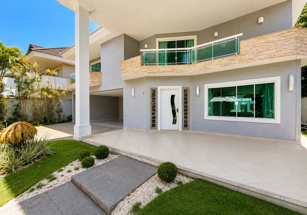 Furnished house, 773 m², with a bathtub