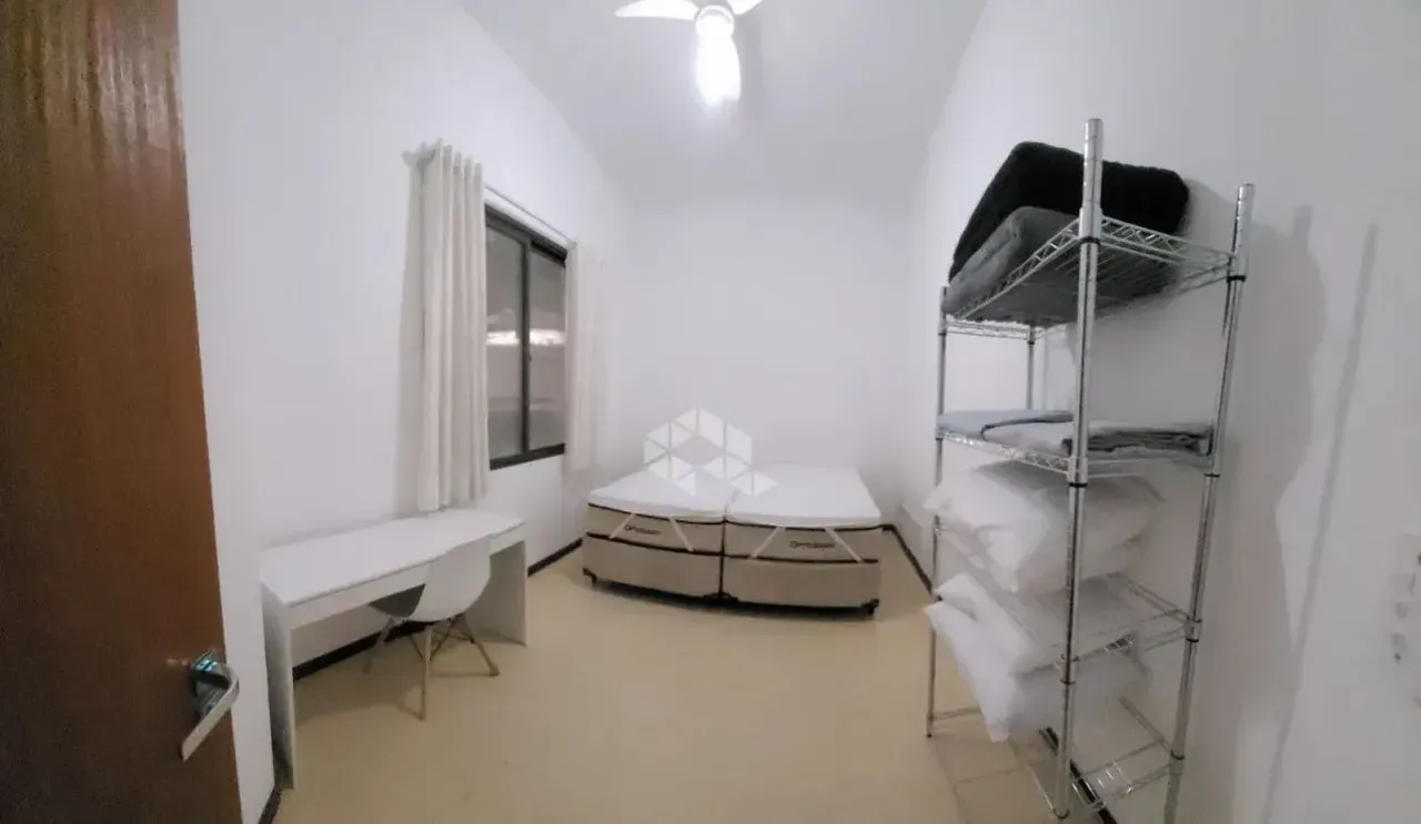 Casa mobiliada com 9 quartos e 3 vagas — photo 60