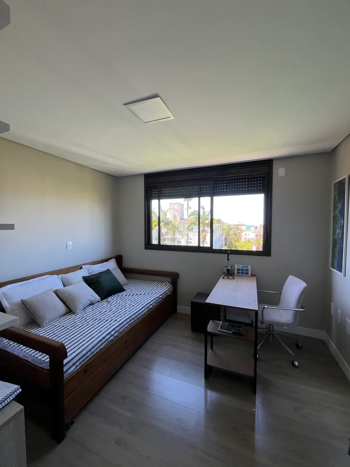 Мебльована квартира 86 м² з 2 спальнями-сюїтами — photo 5