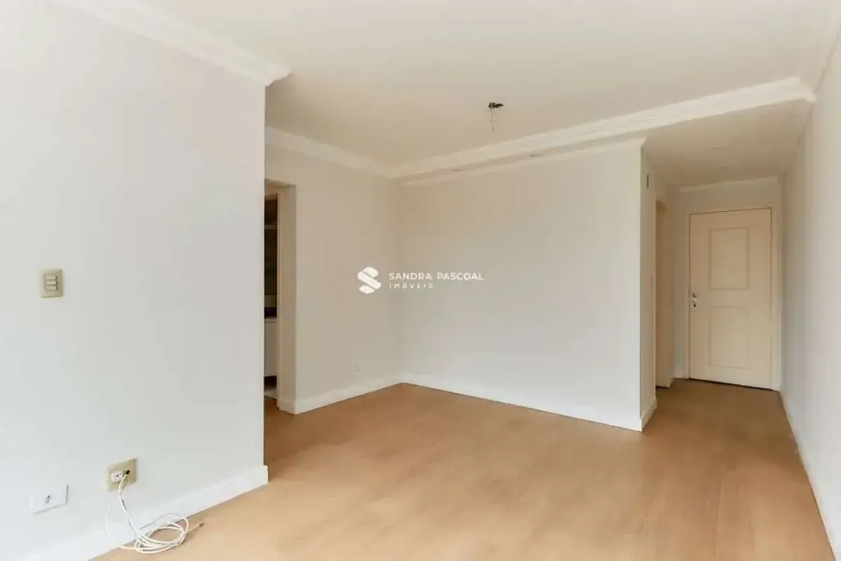 Wood or laminate floors in a one-bedroom apartment, 69 m² — photo 10