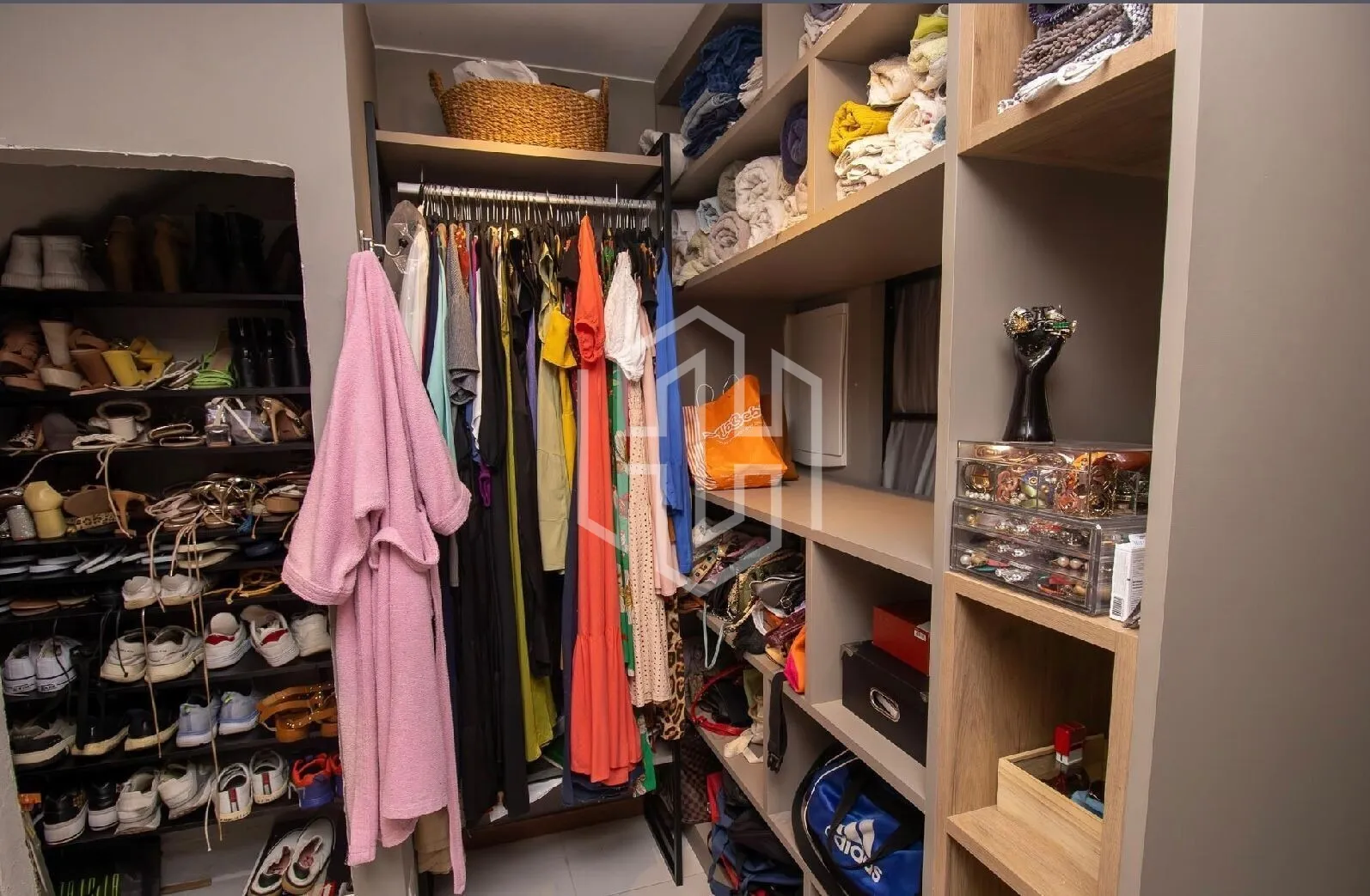Apartamento con cocina integrada: 3 dormitorios y 4 baños — photo 9