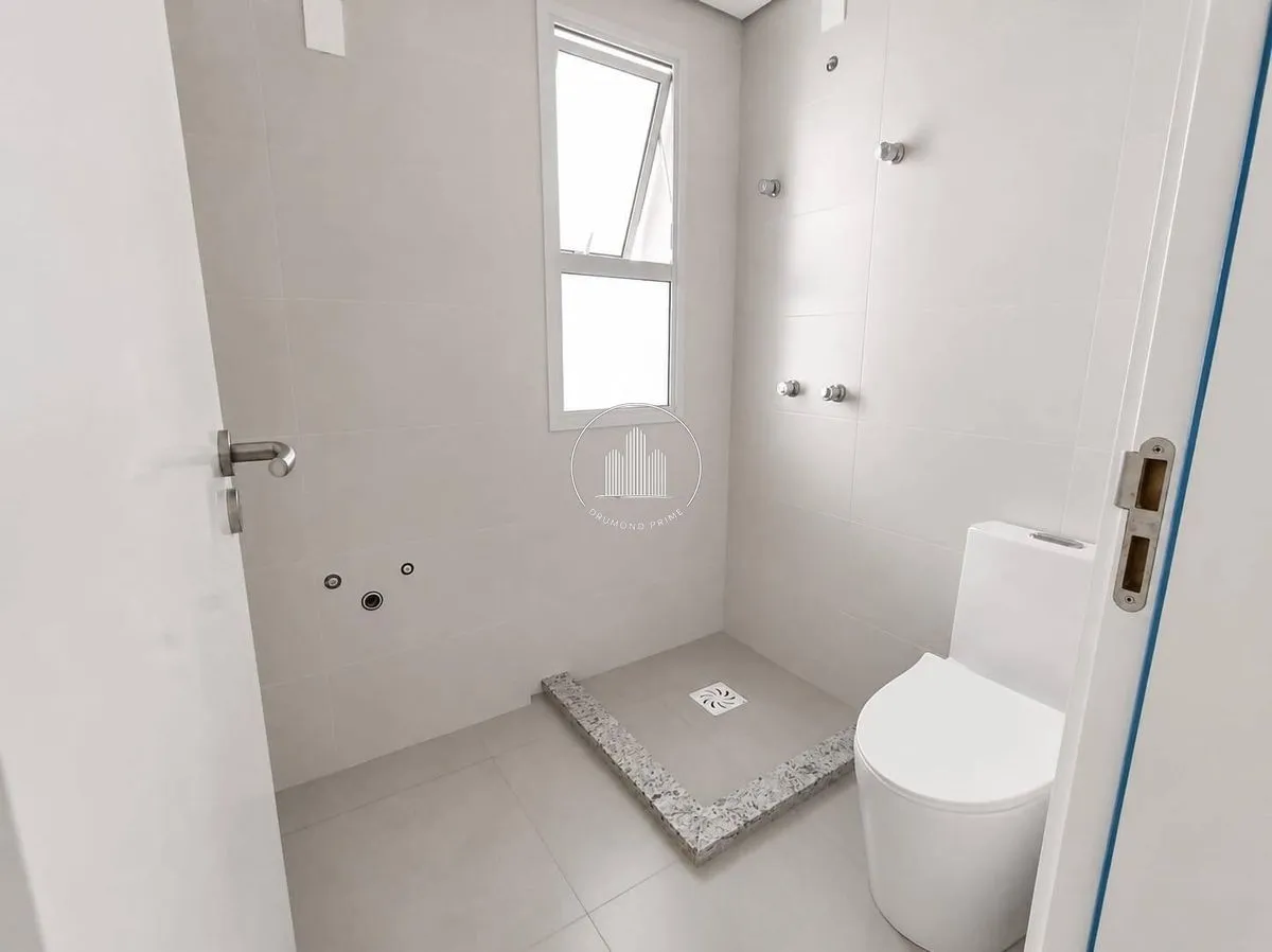 Apartment with 3 bedrooms and 2 en-suites with balcony — photo 32