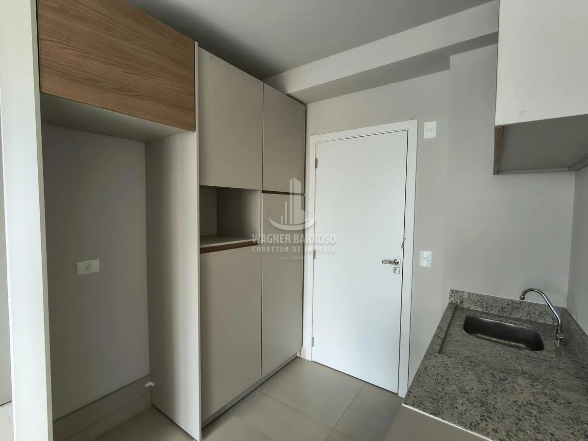 31 m² apartment with a home office and a washing machine — photo 14