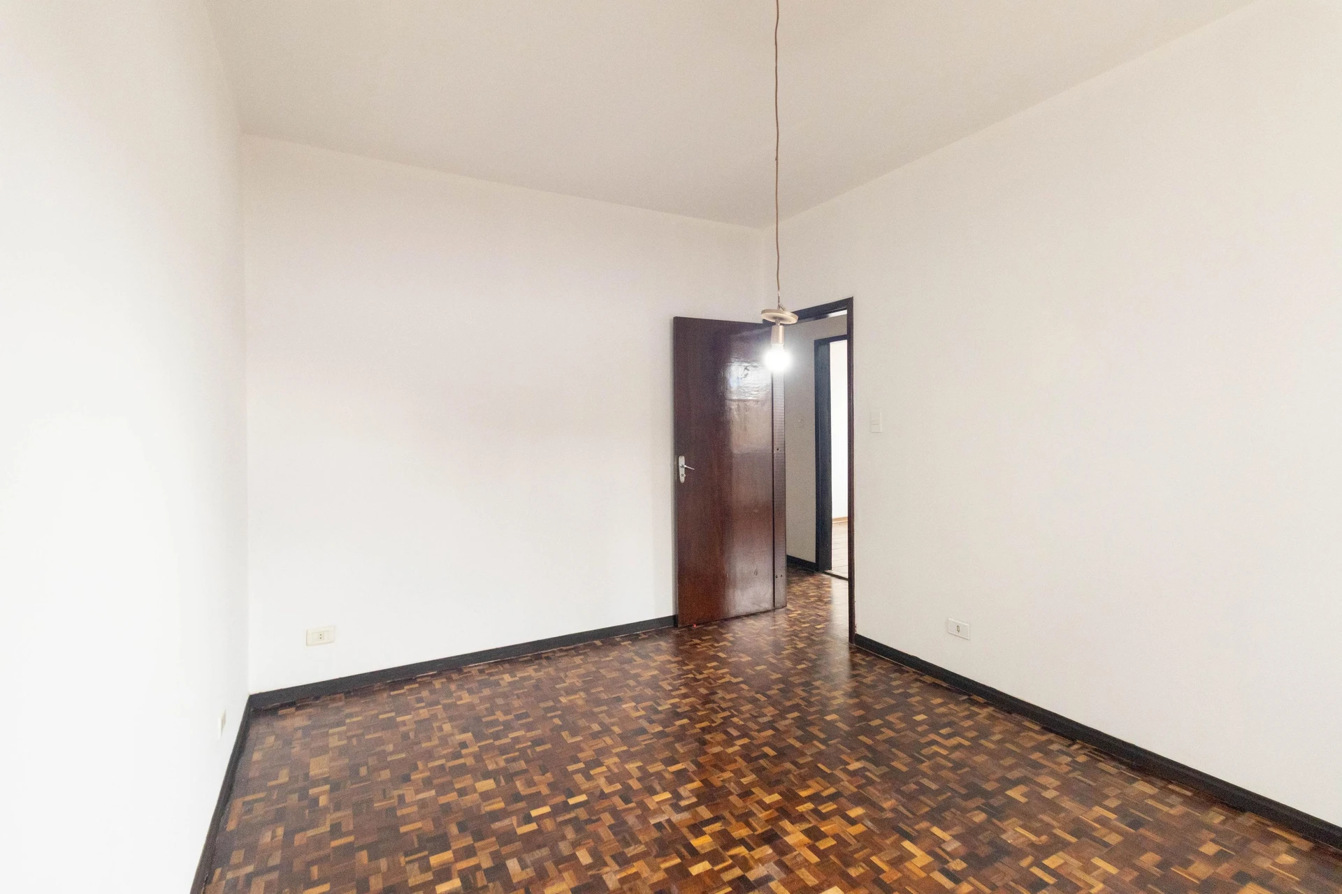 House, 195 m², with floor-to-ceiling windows — photo 65