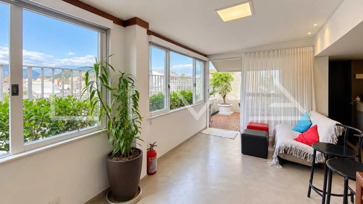 Triplex penthouse with 3 bedrooms and balcony grill — photo 3