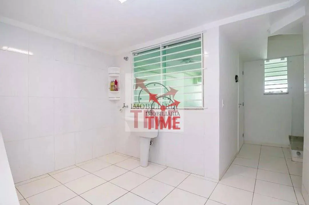 Casa de 3 dormitorios, cocina cerrada y 4 plazas de garaje — photo 19