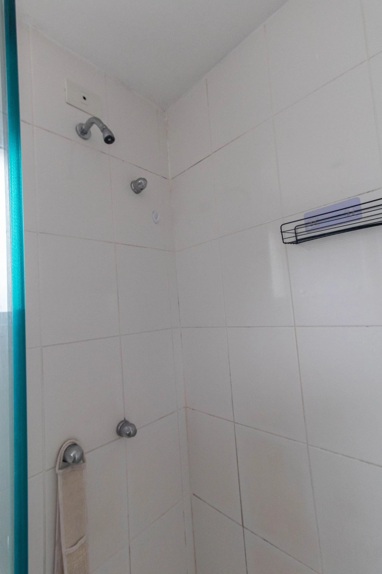2-bedroom apartment in a building with an indoor pool — photo 16
