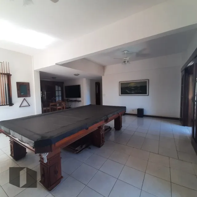 House with 4 bedrooms and 5 bathrooms, 5 parking spots — photo 4